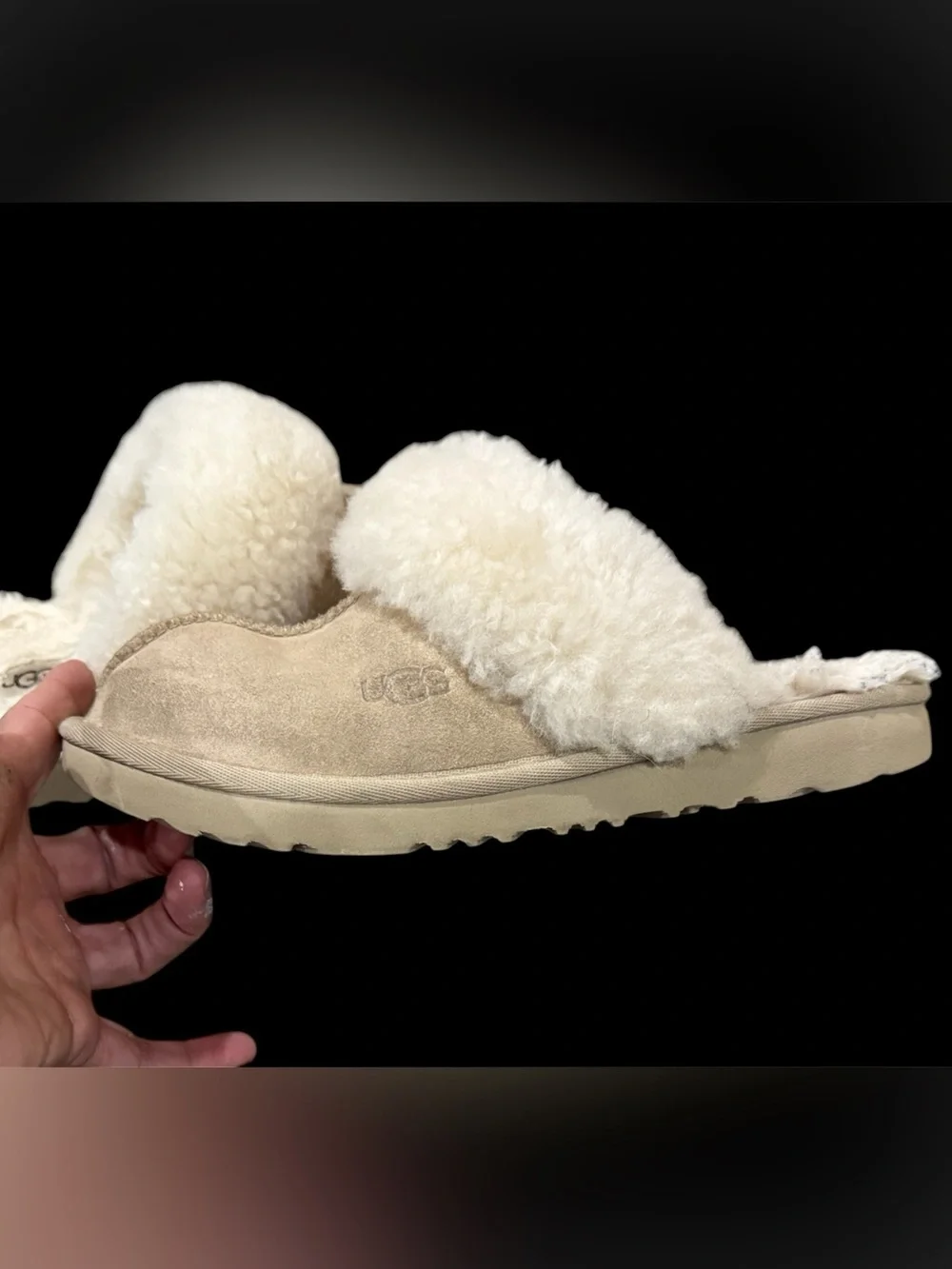 UGG Girls Chestnut Suede Shearling-Lined Slippers - Size 4